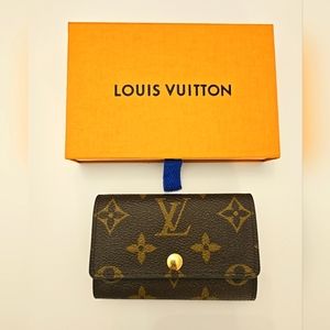 Louis Vuitton 6 Key Holder in Monogram
